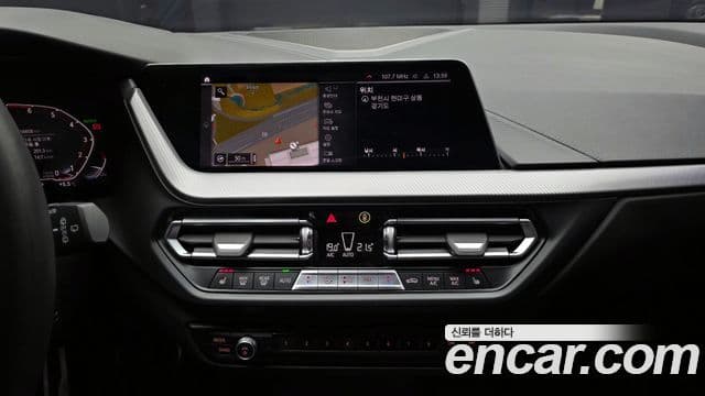 BMW 1 Series 2022 — Şəkil 14/20