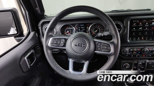 Jeep Wrangler 2022 — Şəkil 13/20