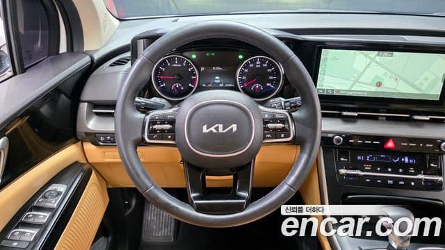 Kia Carnival 2023 — Şəkil 13/20