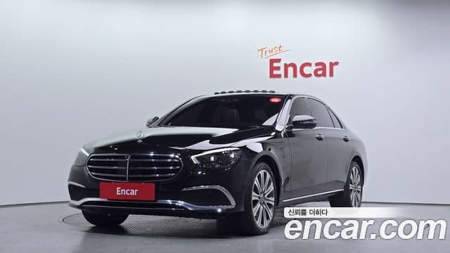 Mercedes-Benz E-Class 2023 — ფოტო 1/20