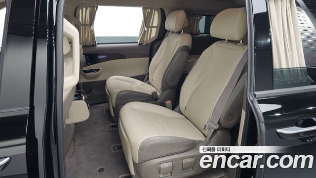 Kia Carnival 2022 — Şəkil 12/20