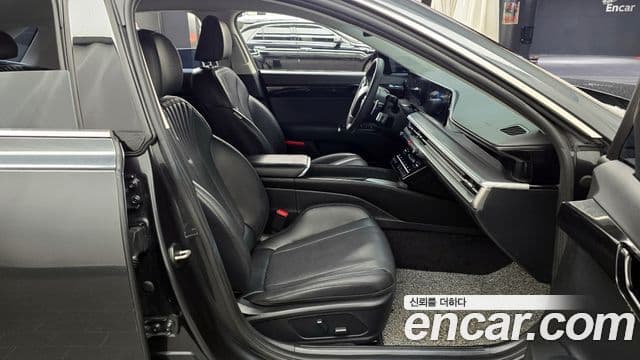 Hyundai Grandeur Hybrid 2022 — Photo 10/20
