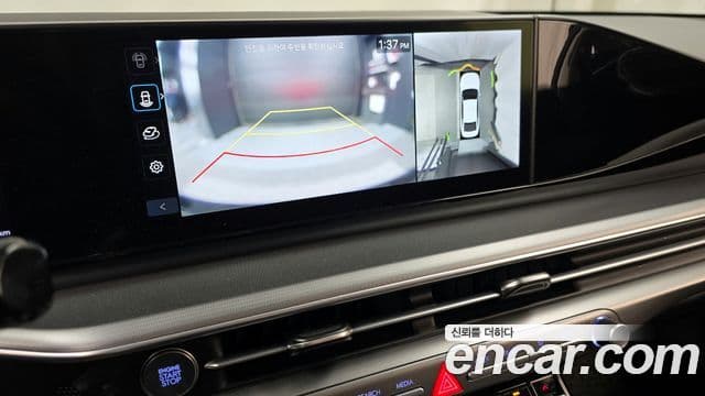 Hyundai Grandeur Hybrid 2022 — Photo 17/20