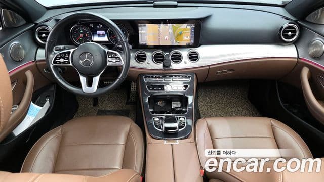 Mercedes-Benz E-Class 2020 — Фото 7/20