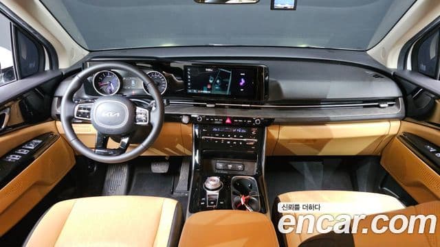 Kia Carnival 2022 — ფოტო 7/20