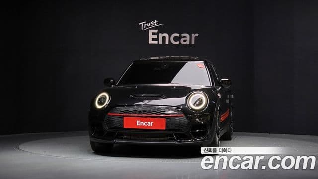 Mini Cooper S Clubman 2023 — Фото 3/20