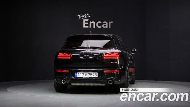 Mini Cooper S Clubman 2023 — Фото 4/20