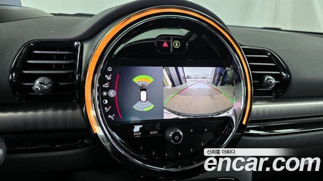 Mini Cooper S Clubman 2023 — Фото 15/20