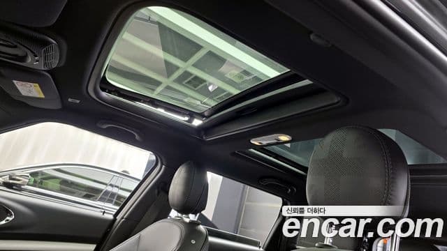 Mini Cooper S Clubman 2023 — Фото 18/20