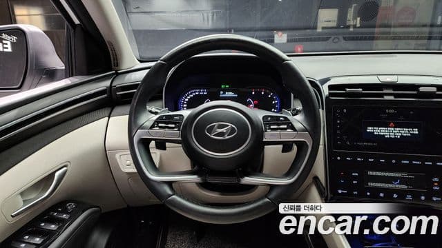 Hyundai Tucson Hybrid 2022 — ფოტო 17/20