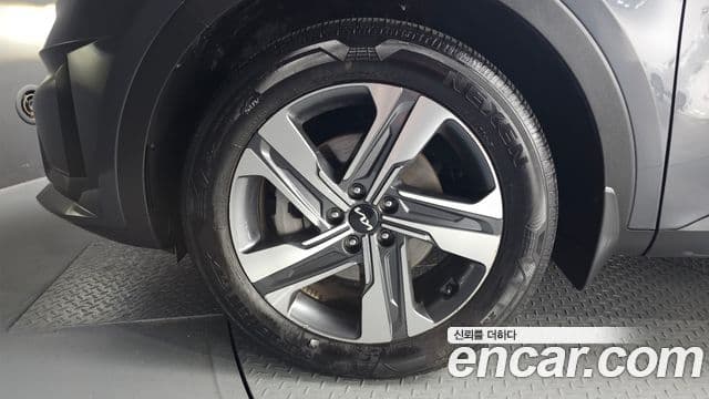 Kia Sorento 2022 — ფოტო 5/20