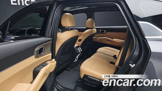 Kia Sorento 2022 — ფოტო 12/20