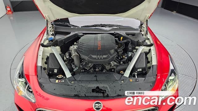 Kia Stinger 2020 — Photo 8/20