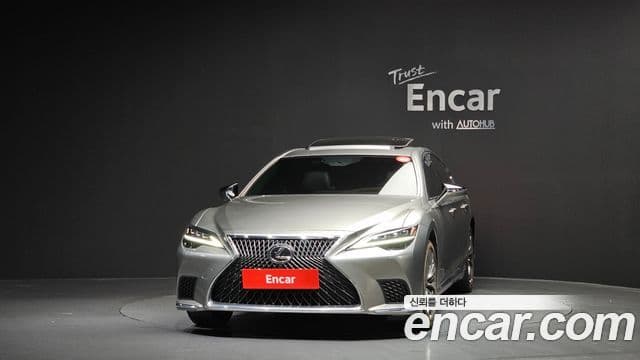 Lexus LS500h 2023 — Şəkil 3/20