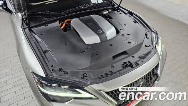 Lexus LS500h 2023 — Şəkil 6/20