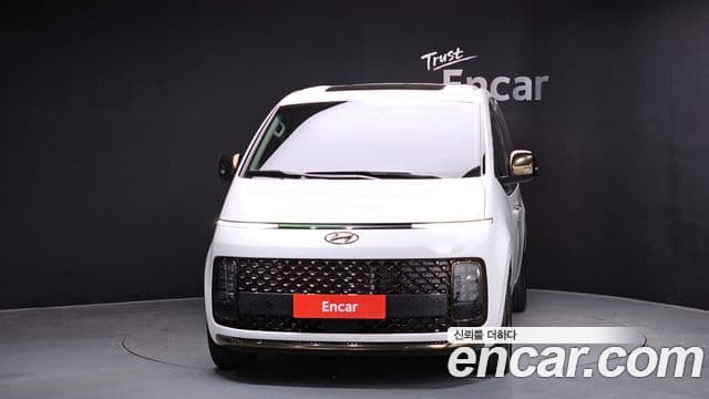 Hyundai Staria 2024 — Фото 3/20