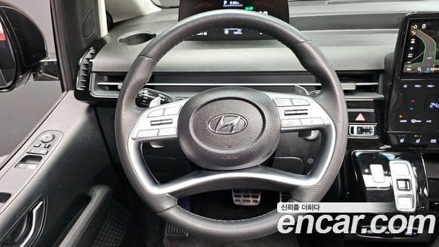 Hyundai Staria 2024 — Фото 13/20
