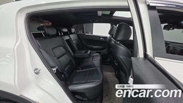 Kia Sportage The Bold 2020 — Şəkil 19/20