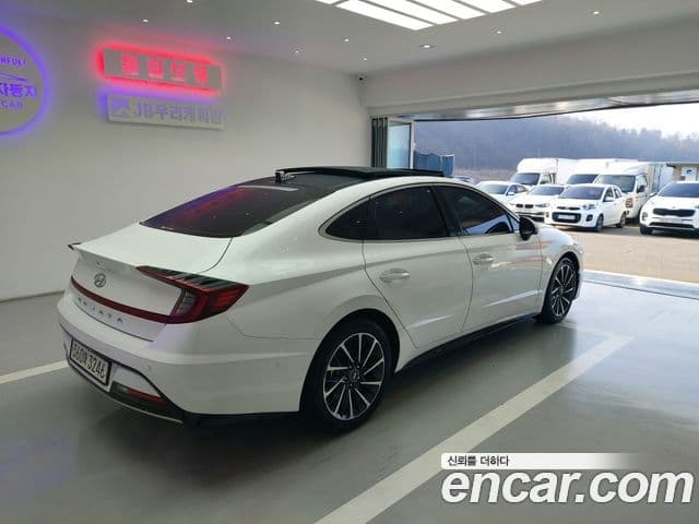 Hyundai Sonata Hybrid 2020 — Şəkil 11/20