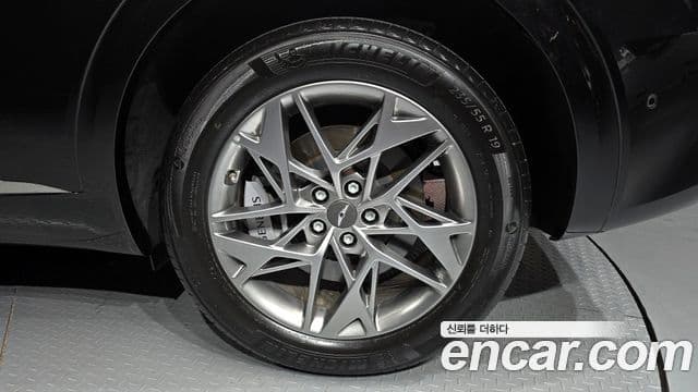 Genesis GV70 2023 — ფოტო 4/20