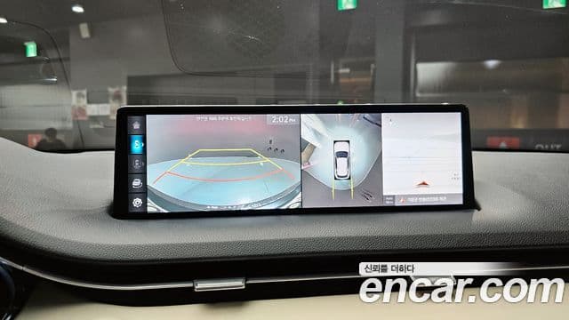 Genesis GV70 2023 — ფოტო 14/20