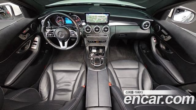 Mercedes-Benz C-Class 2019 — ფოტო 7/20