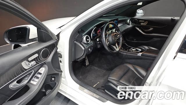 Mercedes-Benz C-Class 2019 — ფოტო 10/20