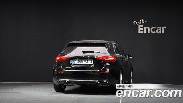 Mercedes-Benz A-Class 2025 — ფოტო 4/20