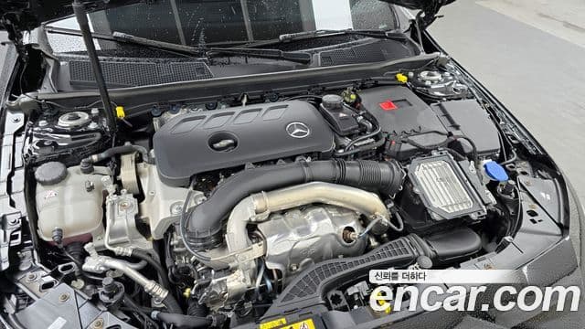 Mercedes-Benz A-Class 2025 — ფოტო 6/20