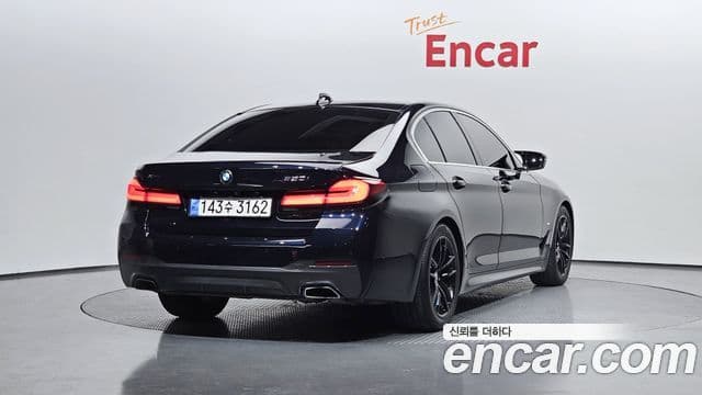 BMW 5 Series 2020 — Şəkil 2/20