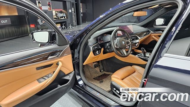 BMW 5 Series 2020 — Şəkil 11/20