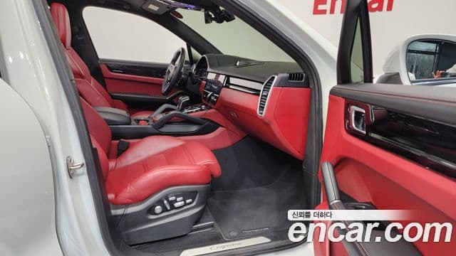 Porsche Cayenne 2019 — Şəkil 11/20