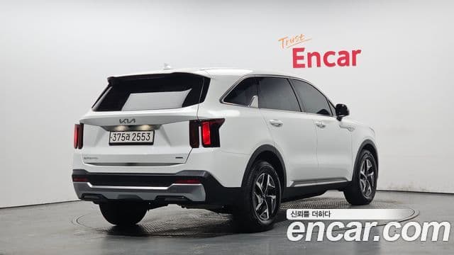 Kia Sorento 2023 — Şəkil 10/20