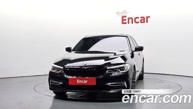 BMW 5 Series 2018 — ფოტო 3/20