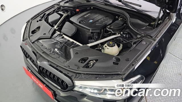 BMW 5 Series 2018 — Şəkil 6/20