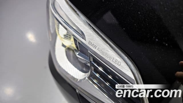 BMW 5 Series 2018 — Şəkil 19/20