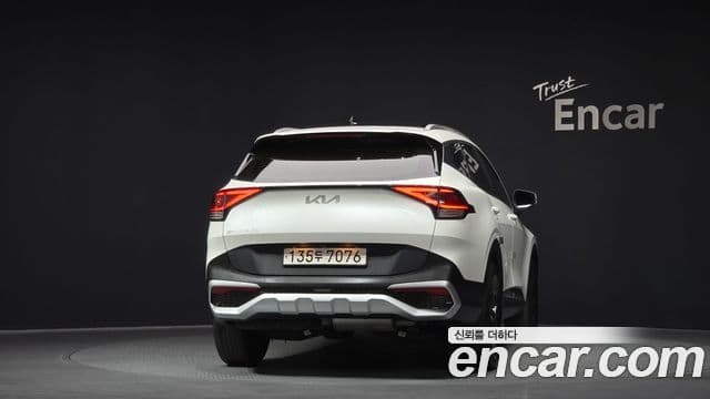 Kia Sportage 2021 — ფოტო 3/20