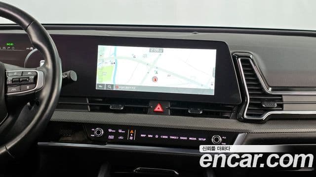 Kia Sportage 2021 — ფოტო 14/20