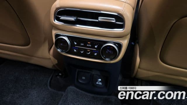 Genesis GV80 2020 — Şəkil 19/20