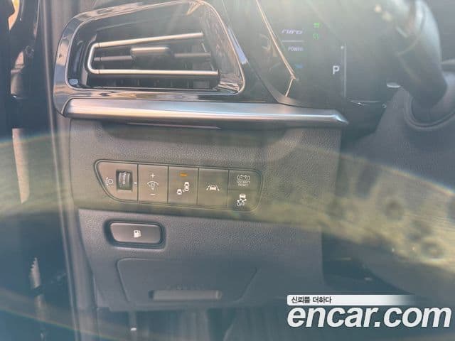 Kia Niro 2021 — Şəkil 16/20