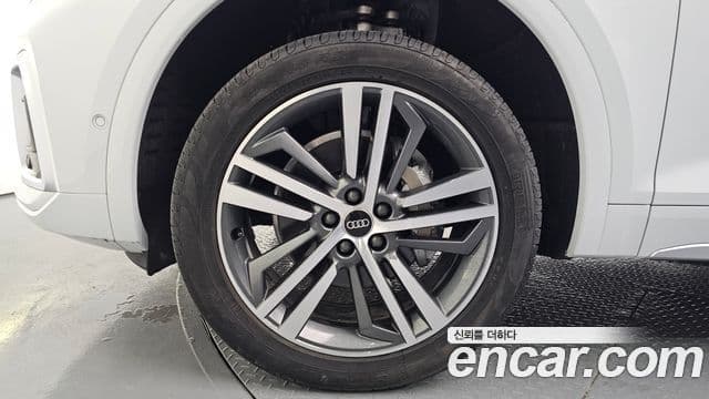 Audi Q5 2023 — Şəkil 5/20