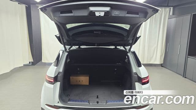 Land Rover Range Rover Evoque 2024 — Фото 20/20