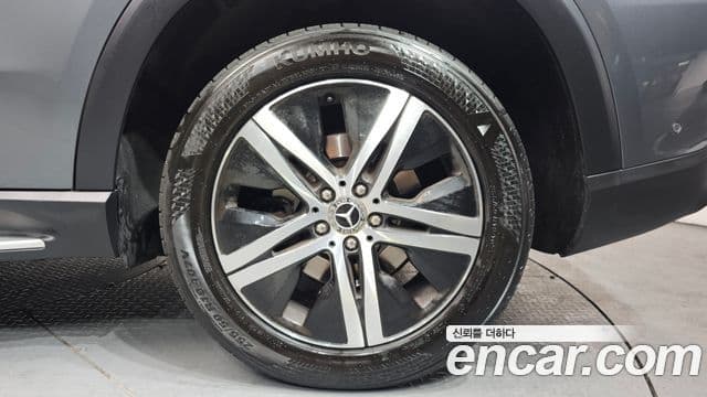 Mercedes-Benz GLE-Class 2020 — ფოტო 5/20