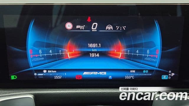 Mercedes-Benz GLB-Class 2025 — Фото 7/17