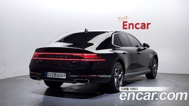 Genesis G90 2022 — Şəkil 2/20