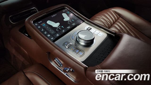 Genesis G90 2022 — Şəkil 9/20