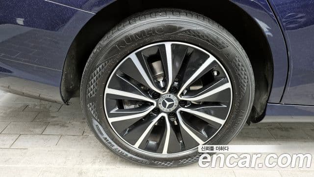 Mercedes-Benz C-Class 2020 — ფოტო 5/20