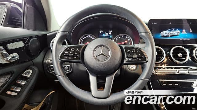 Mercedes-Benz C-Class 2020 — ფოტო 13/20