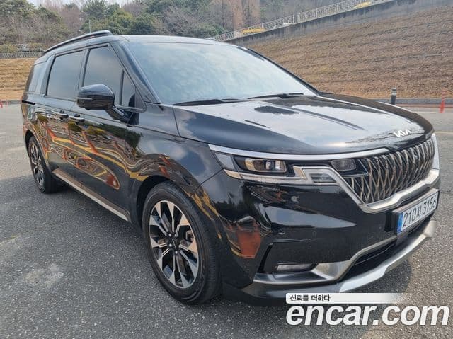 Kia Carnival 2022 — Фото 2/20