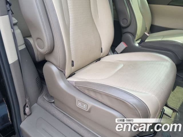Kia Carnival 2022 — Фото 13/20